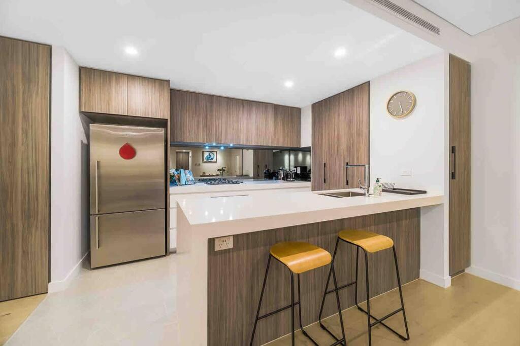 Luxury 3 Bedroom Apartment In Ryde Сідней Екстер'єр фото